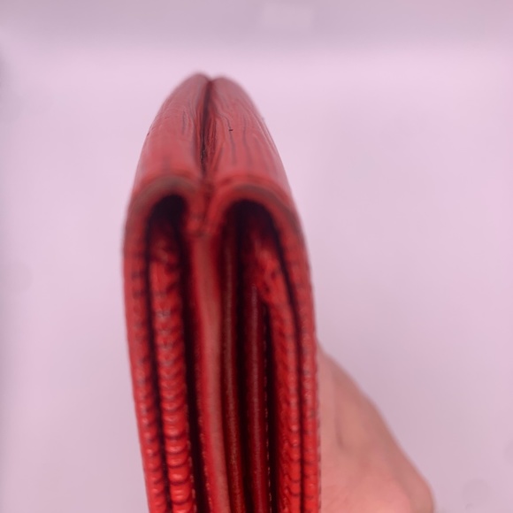 Louis Vuitton Red Epi Trifold Wallet and Coin Pouch - Picture 3 of 17